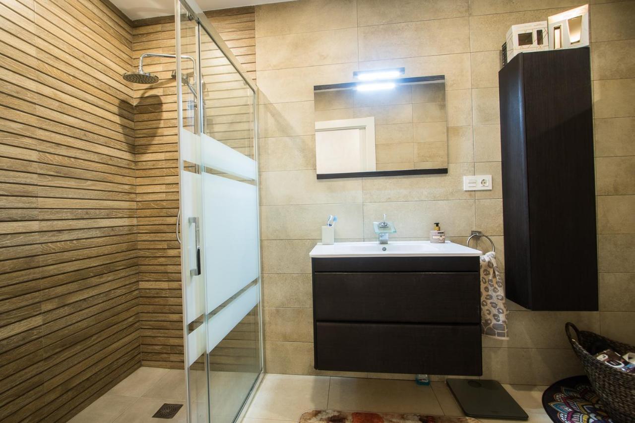 First Line Luxury Apartments Alicante Exterior photo